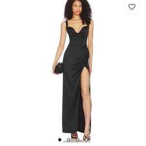 Elodie Black Sleeveless Sweetheart Maxi Gown
